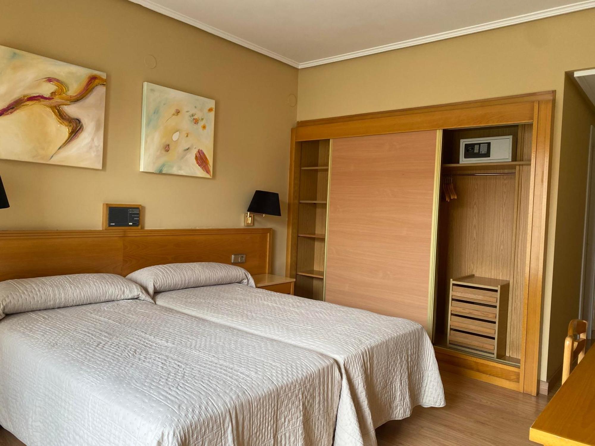 Hotel Zenit Mar โนฮา ภายนอก รูปภาพ